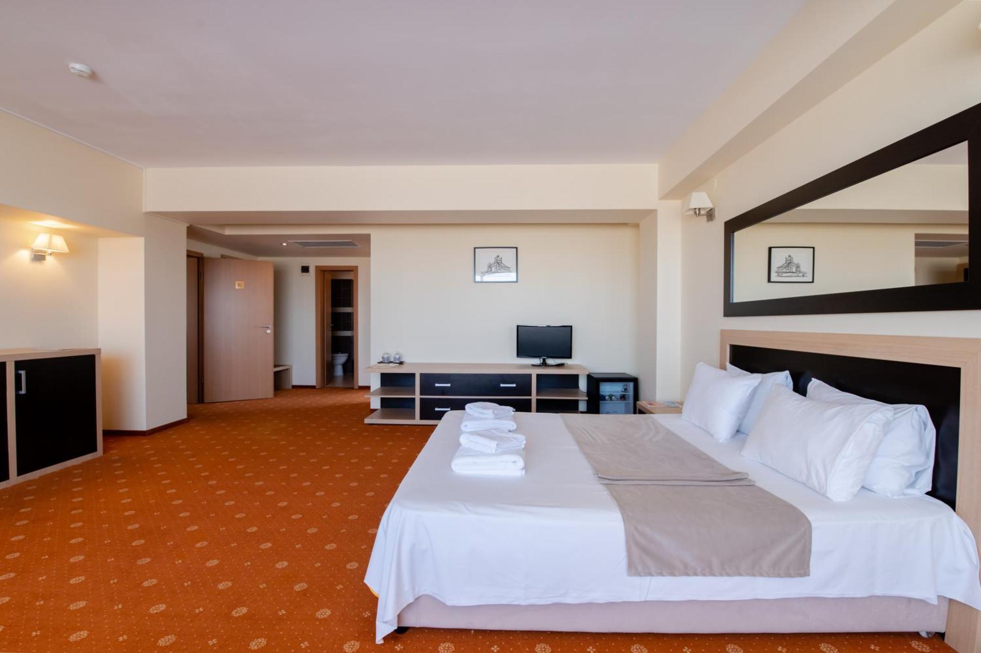 Oxford Inns&suites Hotel Timişoara