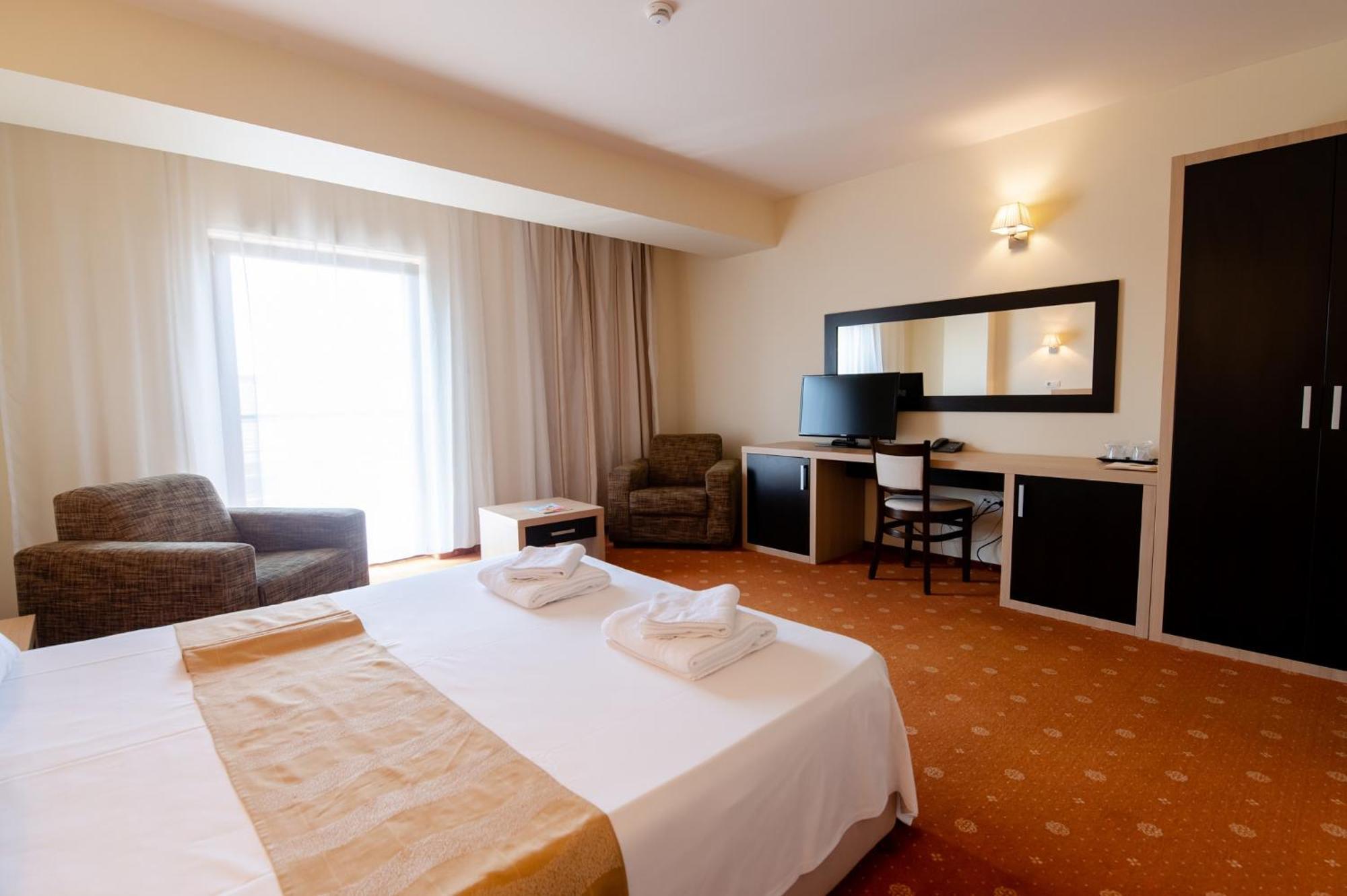 Oxford Inns&suites Hotel Timişoara